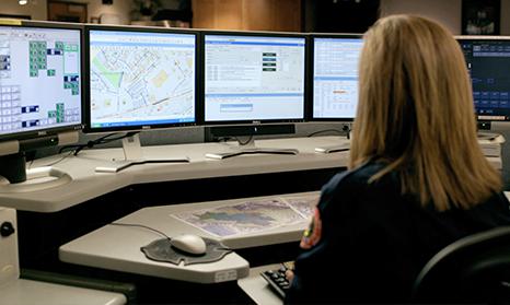 Dispatcher at workstation activating PulsePoint response.